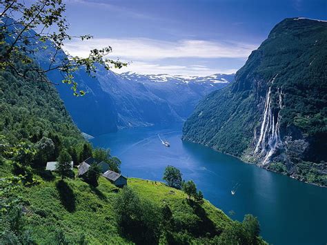 Paisaje De Noruega Fiordo Montañas Río Barco Casa Cascadas Noruega Fondo De Pantalla Hd