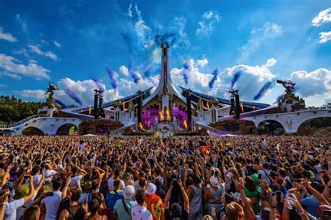 Tomorrowland Reveals Mind Blowing New Main Stage This Song Is Sick