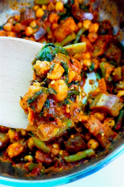 15 Minute Spicy Chickpea Skillet Healthy Vegan Meal Prep Recipe
