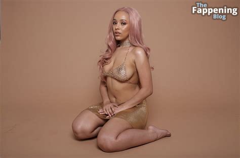 Doja Cat Shows Off Her Nude Tits Photos Thefappening
