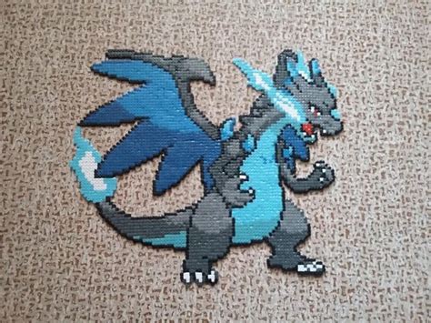 (also gold stuff is fun to shade Mega Pokemon | Perles à tisser, Mega pokemon et Pixel art