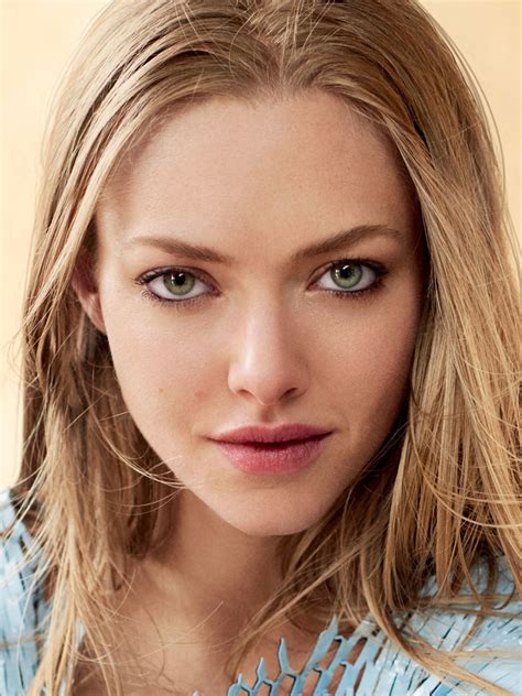 Amanda Seyfried Wallpapers Download Mobcup