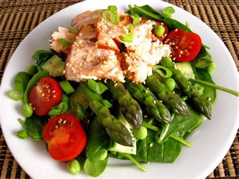 In a small bowl stir together oil with garlic. Teriyaki Salmon and Asparagus, Spinach Salad - Closet Cooking