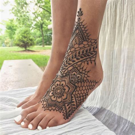 24 Henna Tattoos By Rachel Goldman You Must See Foot Tattoos Henna