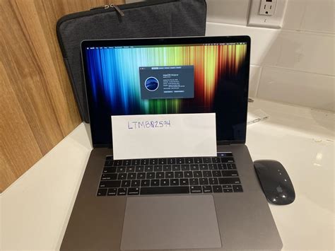 Macbook Pro 2018 With Touch Bar 15 I7 Gray 256gb 16gb