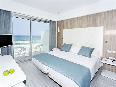 Este hotel de 4 estrellas ofrece wifi gratuita. allsun Hotel Amàrac in Cala Millor bei alltours buchen