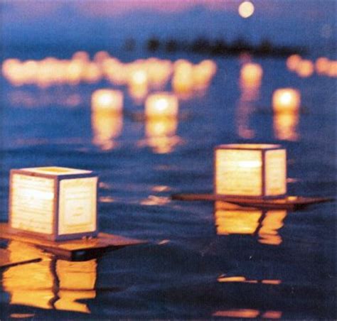 Patio furniture, fire pits and other outdoor items are so expensive! NEW 55 DIY FLOATING WATER LANTERN | diy lantern