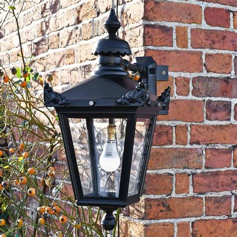 Browse a large selection of wall sconces on houzz, including unique, modern and traditional designs in a variety of finishes and colors. Outdoor Garden Wall Lights & Lanterns | Black Country ...