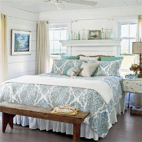 Cool 41 Awesome Beach Coastal Style Bedroom Decor Ideas