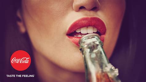 adfreak here are 25 sweet simple ads coca colas big new taste feeling