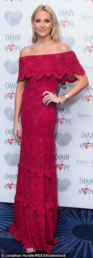 Stephanie Pratt Flaunts Her Enviable Curves In Daring Red Lace Gown Dailymail Red Lace Gown
