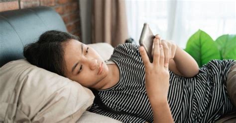 Cara Mengatasi Cyber Bullying Pada Remaja Di Masyarakat ...