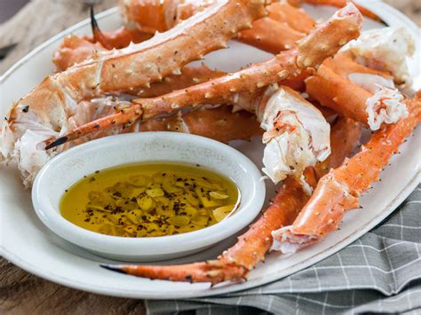The shell protects the delicate flesh from the heat of the. Recipe: King Crab Legs with Spicy Garlic Oil | Whole Foods ...