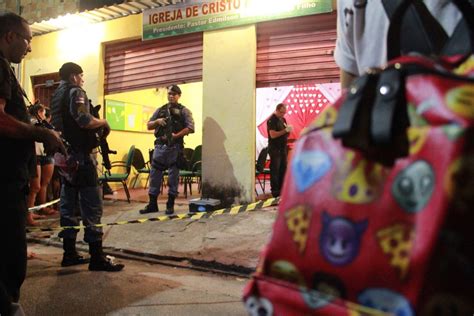Homem é Morto A Tiros Em Frente A Igreja E Mãe Presencia Crime Em Manaus Amazonas G1