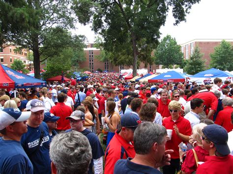 2704 w oxford loop oxford, 38655. The Grove, University of Mississippi (Ole Miss), Oxford, M ...