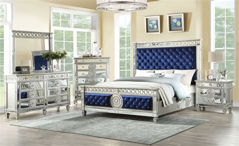 Limited time sale easy return. Varian Mirrored Silver Finished Bedroom Collection | Las ...