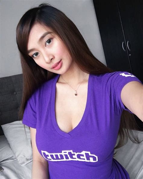 sexy streamers top 15 hot babes on twitch