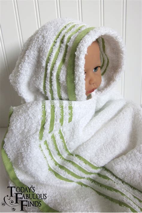 (if using a guest towel, lay it out lengthwise.) step 2: Today's Fabulous Finds: Hooded Bath Towel Tutorial