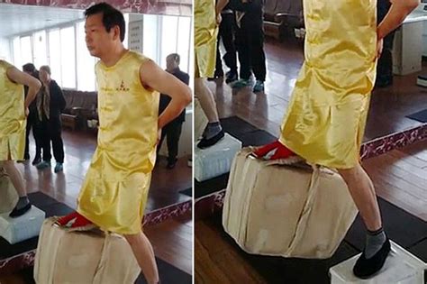 Balls Of Steel Chinese Man Lifts 80kg Bricks With His Testicles