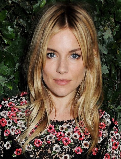 The 3 Very Sexy Beauty Moves We Should All Steal From Sienna Miller Glamour
