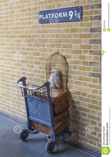 The address for this community is at 678 n. Harry Potter Platform En La Estación De Tren De Reyes Cross En Londres Foto editorial - Imagen ...