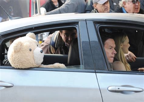 Mark Wahlberg And Amanda Seyfried Kissing On The Set Of Ted 2 Lainey Gossip Entertainment Update