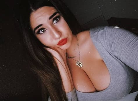 Natalia Lozano🔮 On Instagram “mi Cara De No Tengo Vestido De Nochevieja Aún Y No Me Gusta