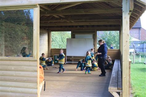 Sibsey Free Schools Outdoor Classroom Pentagon Play