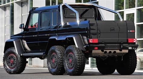 This is due to what mercedes calls the real technical highlight. Armored Mercedes G63 AMG 6X6