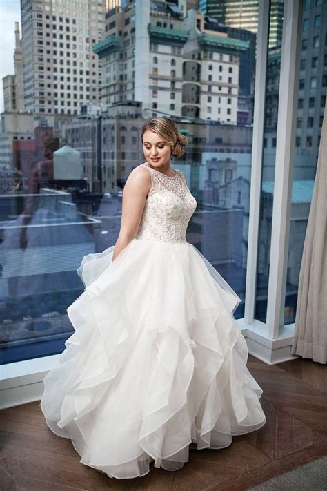 Picture yourself in one of these gorgeous dresses on your special day! 27 Plus Size Wedding Dresses to Flatter and Flaunt Your ...