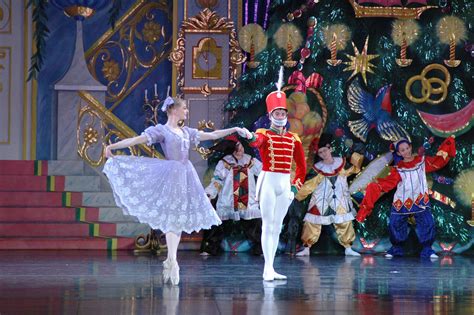 Critics Audiences Head Over Heels For Great Russian Nutcracker Nutcracker Ballet Nutcracker