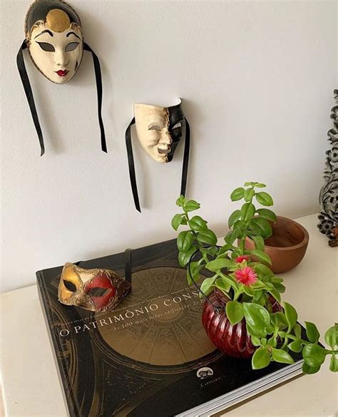 Um Mundo De Coisas on Instagram As máscaras venezianas são uma paixão