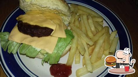 Burger Hut In Milton Freewater Restaurant Menu And Reviews