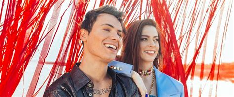 Ma federico rossi e annalisa insieme sono una bomba di sensualità. Annalisa e Federico Rossi danno il benvenuto all'estate ...