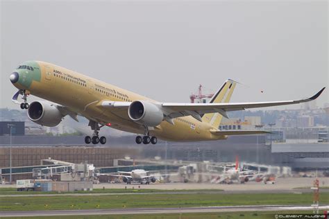 First Airbus A350 900ulr For Singapore Airlines Rolls Out Of The Paint