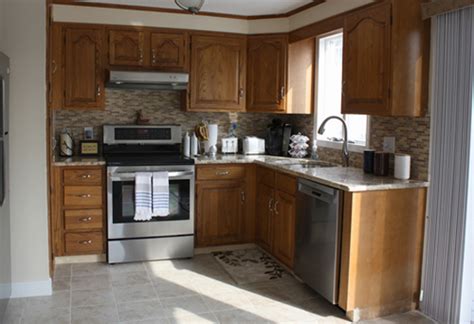 You do not need to do a kitchen overhaul to achieve that magnificent look; Oak Kitchen Cabinet Makeover - Classic Fauxs & Finishes