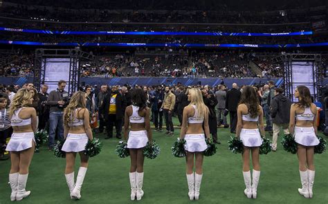 Pro Cheerleaders Say Groping Harassment Are Part Of The Job