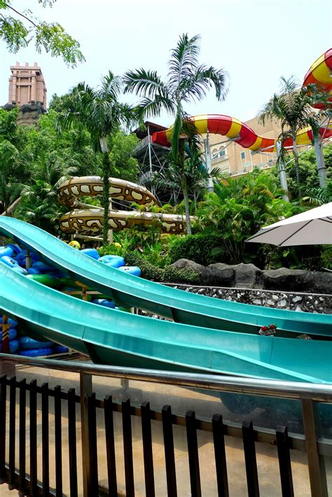 Sunway lagoon theme park entrance ticket for 5 parks (water, amusement, wildlife, extreme & scream). Sunway Lagoon