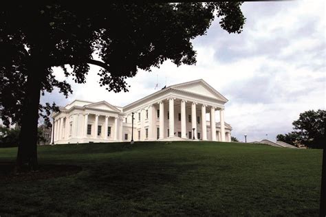 It is the center of the richmond metropolitan statistical area (msa) and the greater richmond region. KEIM - Virginia State Capitol Richmond, USA