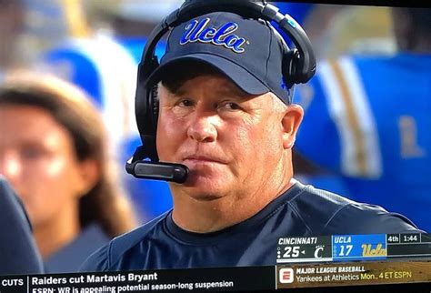 Chip Kelly Waiting To Name Ucla Starting Qb For Week 3 Larry Brown Sports