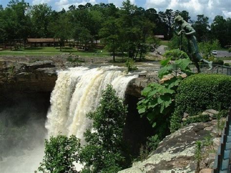 10 Alabama Towns With Breathtaking Scenery