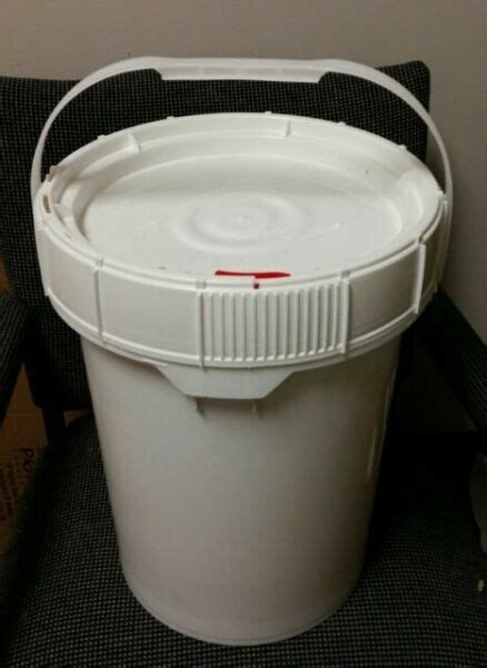 Hdpe Air And Water Tight 5 Gallon Food Grade Ratchet Lid Bucket Ship