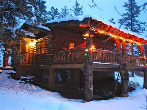 Whether you're looking for a spot with a kitchen for whipping up christmas eve dinner or need a place that welcomes fido, you'll find what you're after in these types of stays. Christmas Celebration in an 85 Year Old Colorado Log Cabin ...