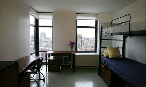 School Of Visual Arts Offers Dorm Maybe Homework For Some The New York Times