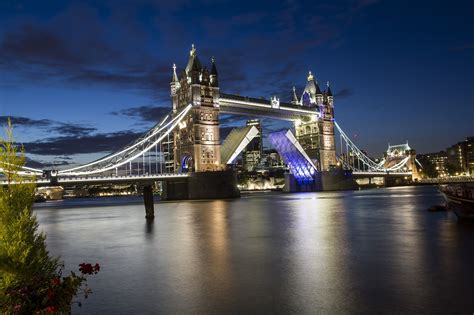 Отзывы о кинотеатре «angleterre cinema lounge». 1600x1066 px Angleterre architecture bridges building ...