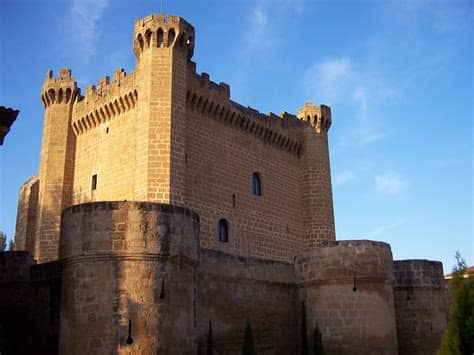 Casa en alquiler en santa bárbara, tigre, gba norte de 295 m² con 5 habitaciones y 3 baños por u$s 8.000. File:Castle of Sajazarra, La Rioja (Spain).jpg - Wikimedia ...