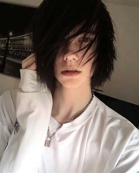 Emo Hair Curly 35 Cool Emo Hairstyles For Guys 2021 Guide