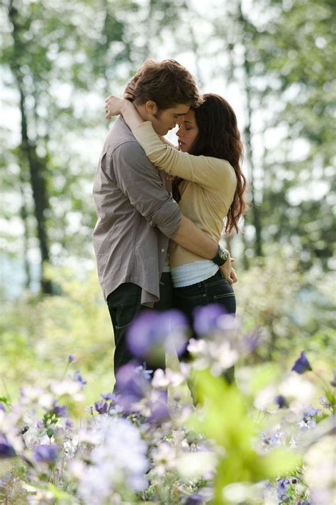 Twilight is a 2008 american romantic fantasy film based on stephenie meyer's 2005 novel of the same name. Eclipse Movie Stills - Twilight Girls Photo (14721610) - Fanpop