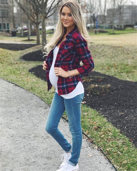 cute fall pregnancy outfits fashion style