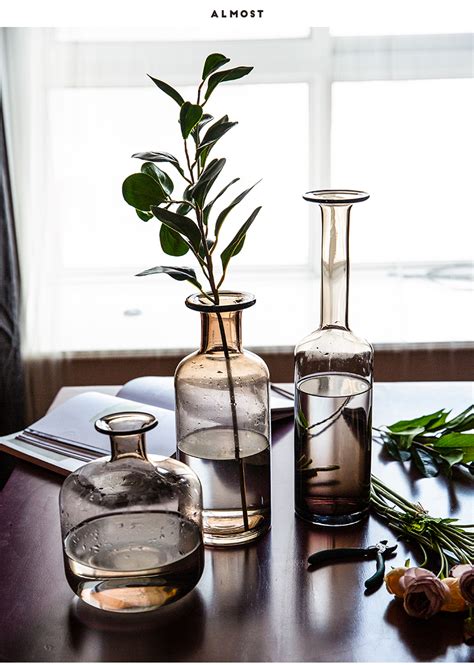 北欧创意复古彩色透明玻璃花瓶简约软装摆件插花纯手工装饰花瓶 美间设计